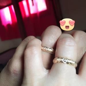 Meet your Posher, Charm mae